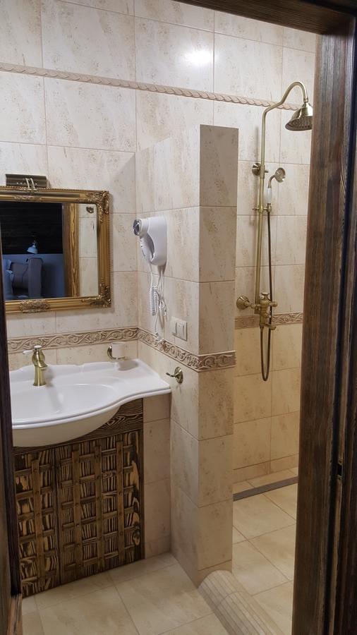 Folvark Gvozd Hotel Kamenyuky Luaran gambar