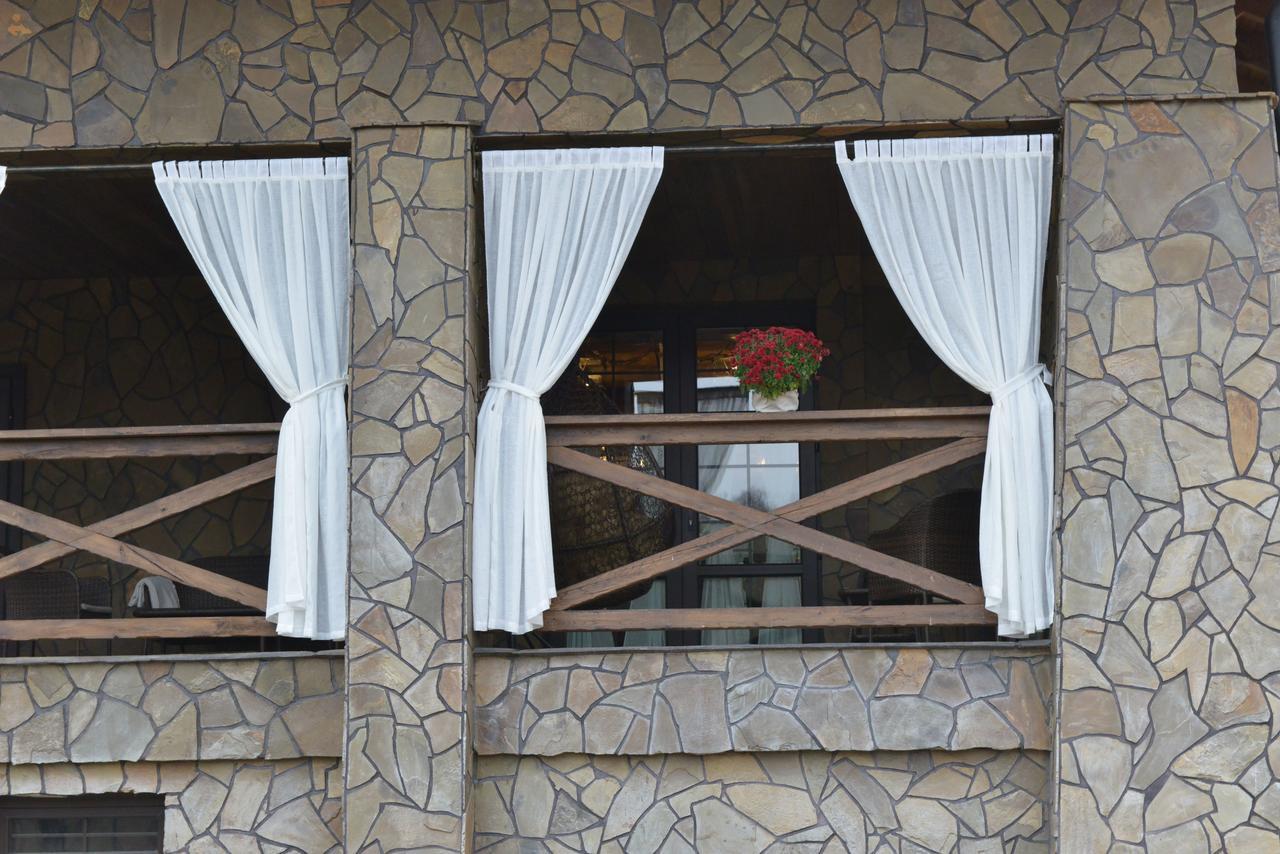 Folvark Gvozd Hotel Kamenyuky Luaran gambar