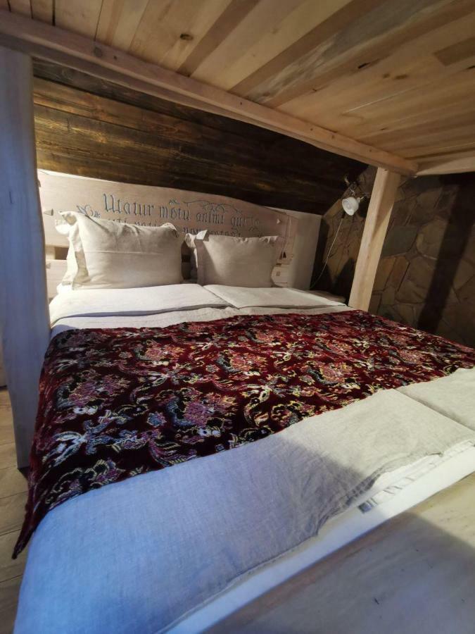 Folvark Gvozd Hotel Kamenyuky Luaran gambar